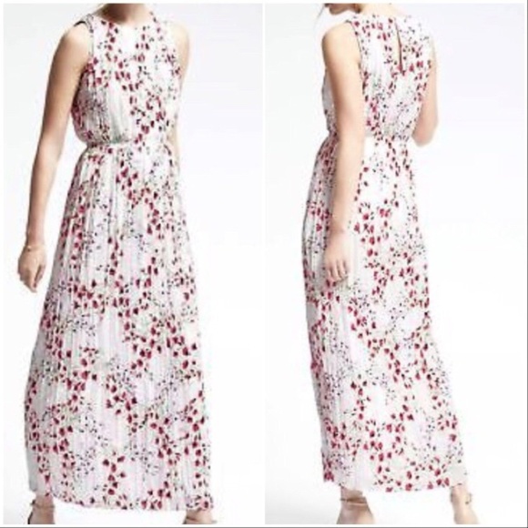 Banana Republic Dresses & Skirts - NWOT Banana Republic Floral Maxi Dress Size XS